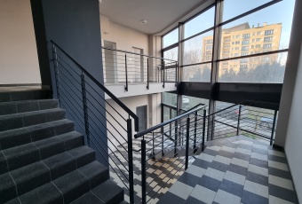 Komercja na wynajem w Kraków Śródmieście Bosaków 5A/87 o powierzchni 360 mkw