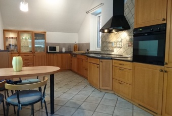 Dom na sprzedaż w Raszyn Janki Poniatowskiego 1A o powierzchni 234 mkw