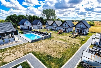 Dom na sprzedaż w Mielno  Sarbinowo o powierzchni 1288 mkw