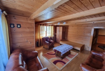 Dom na sprzedaż w Krasnobród  HUTKI o powierzchni 370 mkw