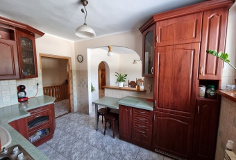 Dom na sprzedaż w Krasnobród  HUTKI o powierzchni 370 mkw