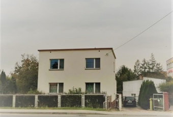 Dom w dobrej lokalizacji-centrum Książek 