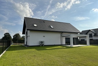 Dom na sprzedaż w Kraków Nowa Huta kąkolowa o powierzchni 230 mkw