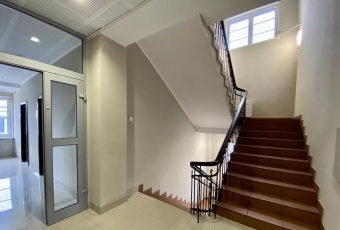 Komercja na wynajem w Piekary Śląskie Szarlej Bytomska o powierzchni 200 mkw