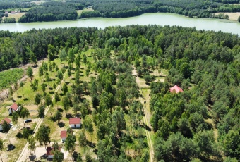 Działka nad jeziorem Dejnowo k/ Świętej Lipki 