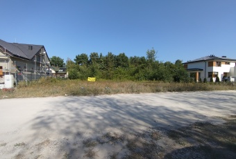 Działka 1290 m2 / płaska / media / Józefów