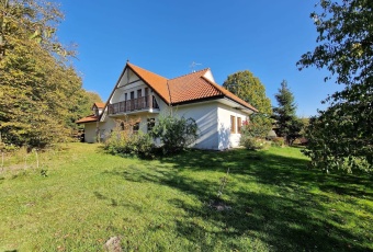 Dom na sprzedaż w Zgierz Aniołów Wiosny Ludów o powierzchni 260 mkw