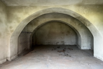 Dom na sprzedaż w Namysłów  Brzezinka o powierzchni 470 mkw