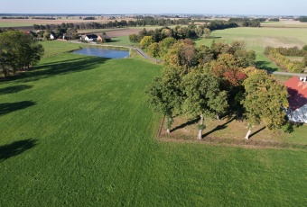 Dom na sprzedaż w Namysłów  Brzezinka o powierzchni 470 mkw