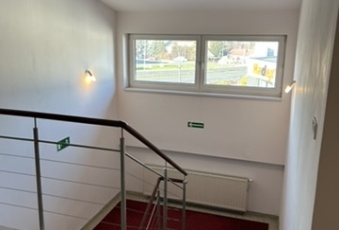 Komercja na wynajem w Kraków Podgórze Opatowicka o powierzchni 11 mkw