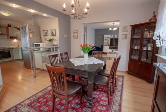 Dom na sprzedaż w Łask  Kolumna o powierzchni 273 mkw