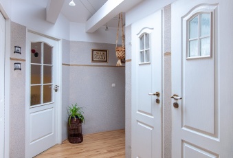 Dom na sprzedaż w Łask  Kolumna o powierzchni 273 mkw