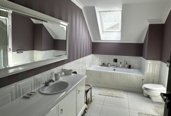 Dom na sprzedaż w Luboń Lasek Nowiny o powierzchni 245 mkw