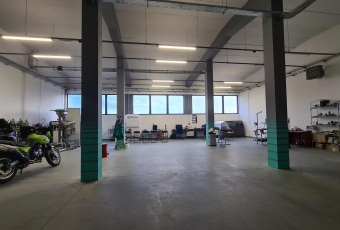 Komercja na sprzedaż w Łagów Gronów  o powierzchni 622 mkw