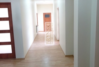 Komercja na sprzedaż w Ostrów Wielkopolski Ostrów Wielkopolski Sienkiewicza 1a o powierzchni 664 mkw