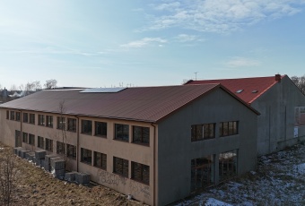 Hala handlowo-usługowa w centrum Bełchatowa