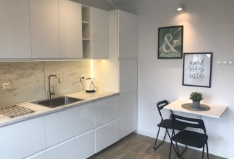 Mieszkanie Warszawa - Blok za 2750zł o powierzchni 33 mkw. na 4 piętrze 