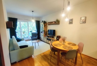 3 pokoje, przestronne, umeblowane, balkon, parking