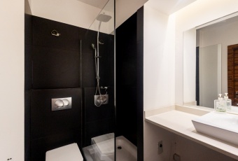 Komercja na sprzedaż w Kraków Podgórze Zakrzowiecka  o powierzchni 64 mkw