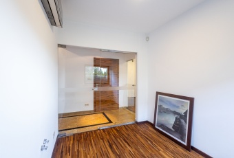 Komercja na sprzedaż w Kraków Podgórze Zakrzowiecka  o powierzchni 64 mkw