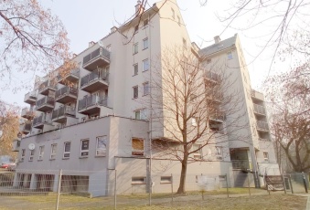 Czyżyny, Os. Dywizjony 303, ustawne z balkonem