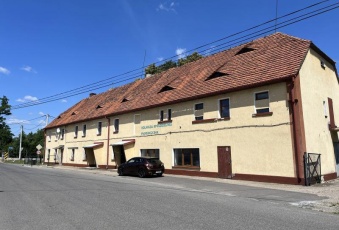 Lokal niemieszkalny w Burkatowie 83,60 m2
