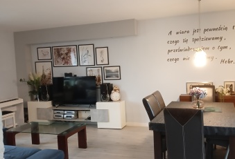 Duży dwurodzinny dom z potencjałem na hostel