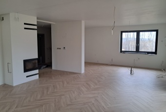 Dom na sprzedaż w Masłów  Dolina Marczakowa 203 a o powierzchni 212 mkw