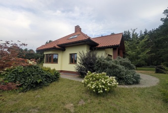 Dom na wynajem w Zgierz  słowik o powierzchni 199 mkw