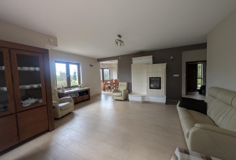 Dom na wynajem w Zgierz  słowik o powierzchni 199 mkw