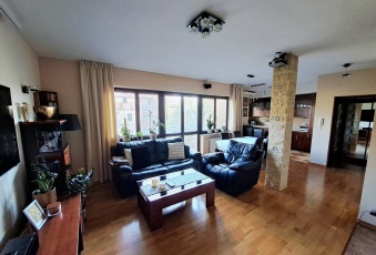 Mieszkanie na sprzedaż, Piaseczno mazowieckie - oferta 833671 Dwupoziomowe mieszkanie z garażem, 5 pokoi, 141 m2