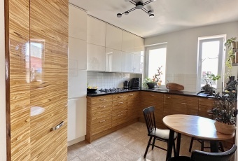Mieszkanie jak dom - 138 m², 2 poziomy, 2x garaż