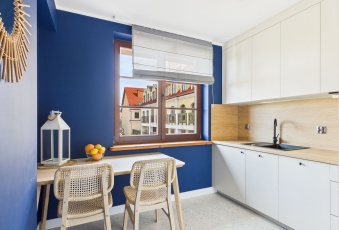 Stylowa kawalerka w Mikołajkach jako inwestycja