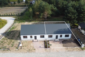 DOM W ZABUDOWIE BLIŹNIACZEJ POD WARSZAWĄ