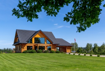 Wymarzony dom z bala nad mazurskim jeziorem