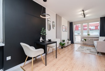 Rozkładowe 3 pok z osobna kuchnia/balkonem/Parking