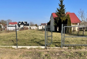 Truskaw – Działka na sprzedaż