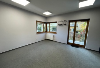 Biuro na Osiedlu Oficerskim do wynajęcia 