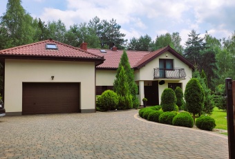 Dom w sercu pachnącego lasu.