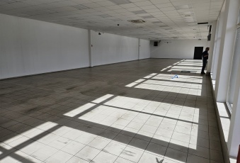 Komercja na wynajem w Murowana Goślina  Wojska Polskiego 1 o powierzchni 410 mkw