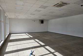 Komercja na wynajem w Murowana Goślina  Wojska Polskiego 1 o powierzchni 410 mkw