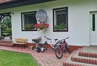 Dom dwurodzinny w Miodówku -jezioro las 