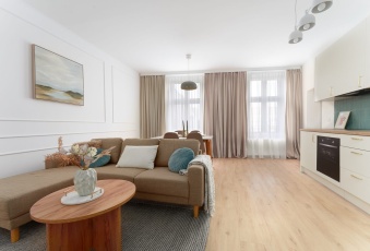 3 pok. po gen. remoncie, pokój kąpielowy, pralnia