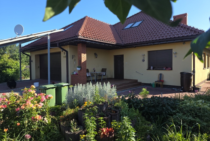 Dom na sprzedaż w Stalowa Wola Charzewice Niemena 9 o powierzchni 204 mkw