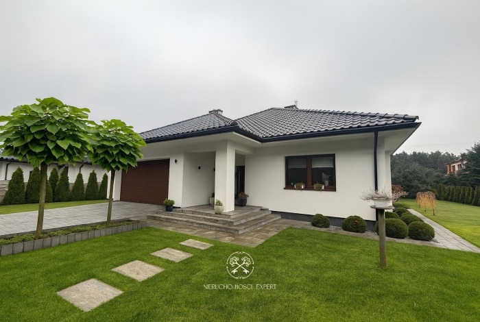 Dom na sprzedaż w Ostrowiec Świętokrzyski Gutwin Fiołkowa 2 o powierzchni 128 mkw