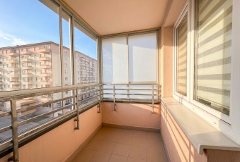 3 pokoje, balkon, 5 p., winda, garaż, bezpośrednio