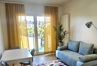 Mieszkanie - aneks z kuchnią i pokój. Loretańska