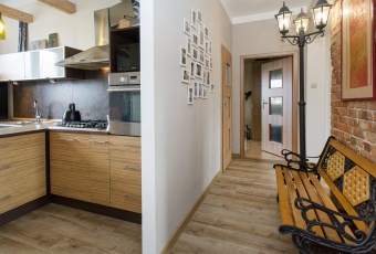 Słoneczne w klimatycznej kamienicy i sercu Gdyni