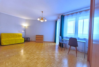 Kawalerka przy wejściu do metra Natolin