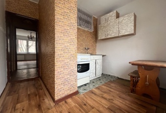 1 pok z widną kuchnią/2 pok z aneksem, piwnica 4m²